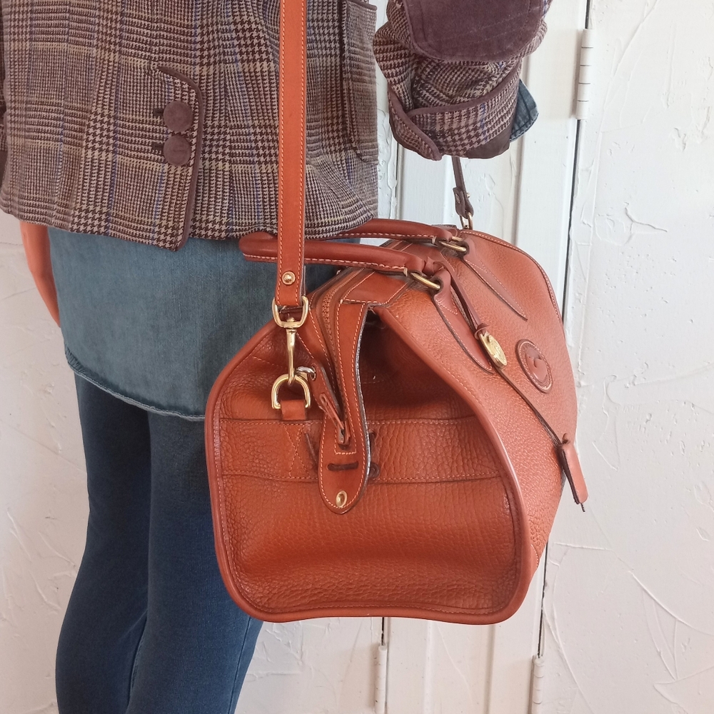 Dooney & Bourke Gladstone, 1989 "Solid British Tan" Pre-date Tag - Picture 5 of 16